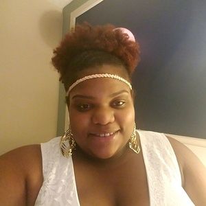 Meet your Posher, Jenique